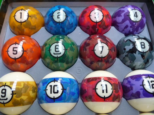 Boules De Billard Aramith Fluorescentes - 57,2 Mm - Effet Lumineux Sous Lumière Noire - Set Complet Avec Accessoires